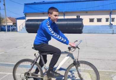 За дежурне и  наставно и ненаставно особље